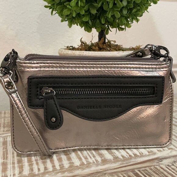 Danielle Nicole Metallic Crossbody Bags - Picture 2 of 16